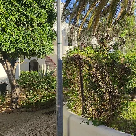 Casa De Em Sao Rafael 아파트 *